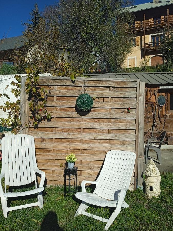 Le Love Chalet Des Alpes Guillestre Exterior foto